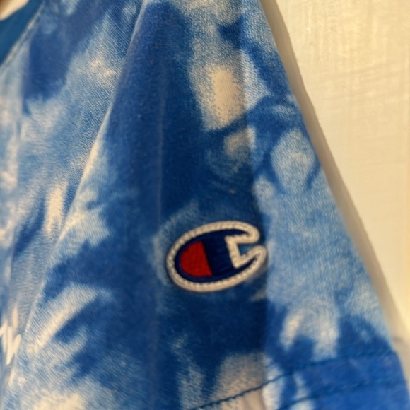 Champion Tee - Picture 2 of 4